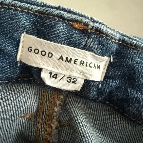 Good American Distressed Skinny Jeans - Picture 3 of 4